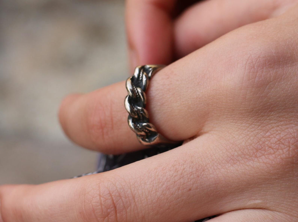 Silver Latvian ring band 9.5US