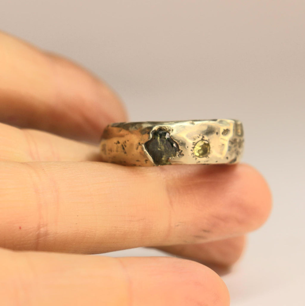 The Nomad reversible ring size 8