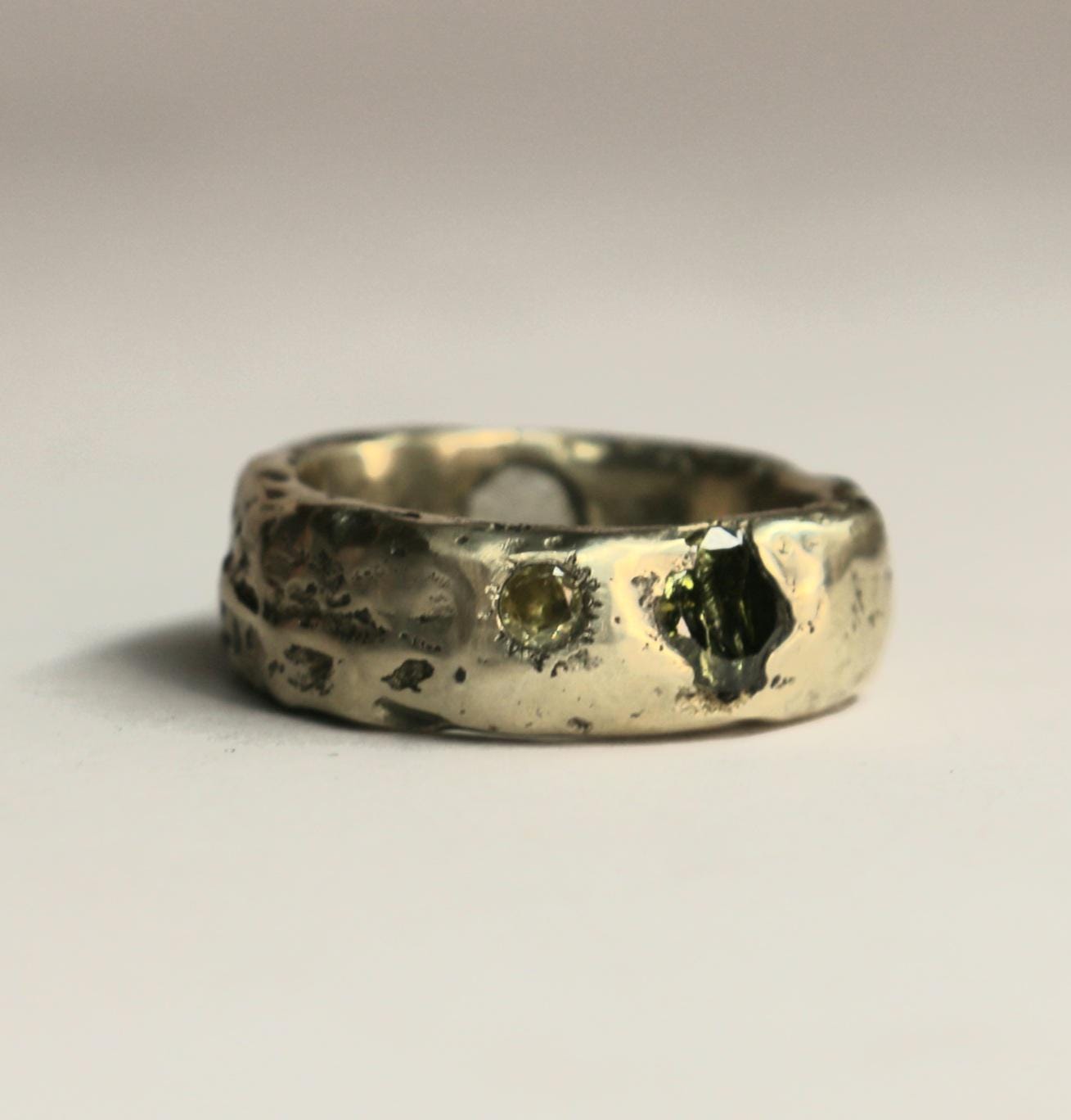 The Nomad reversible ring size 8