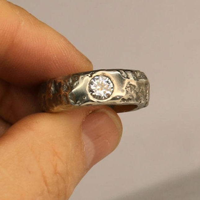 Silver ring with Moissanite size 7.5