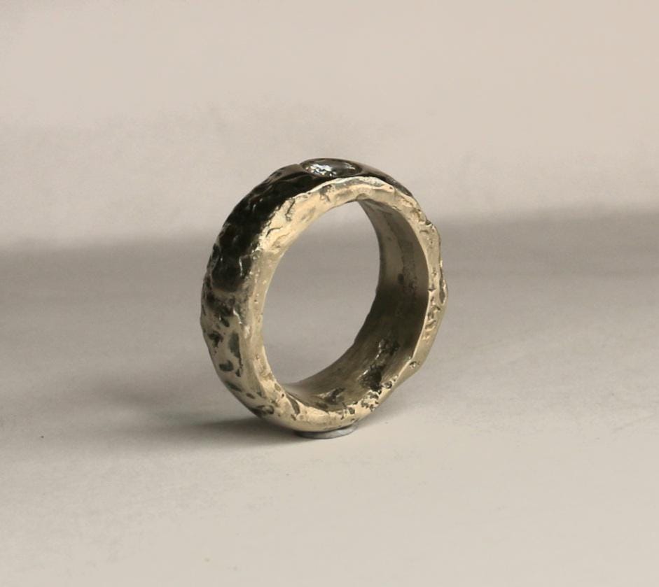 Silver ring with Moissanite size 7.5
