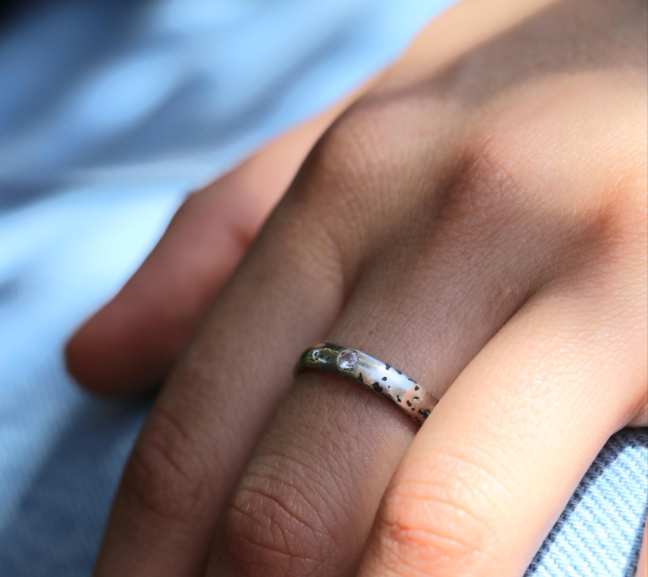 Stirling silver ring with moissanite 7US