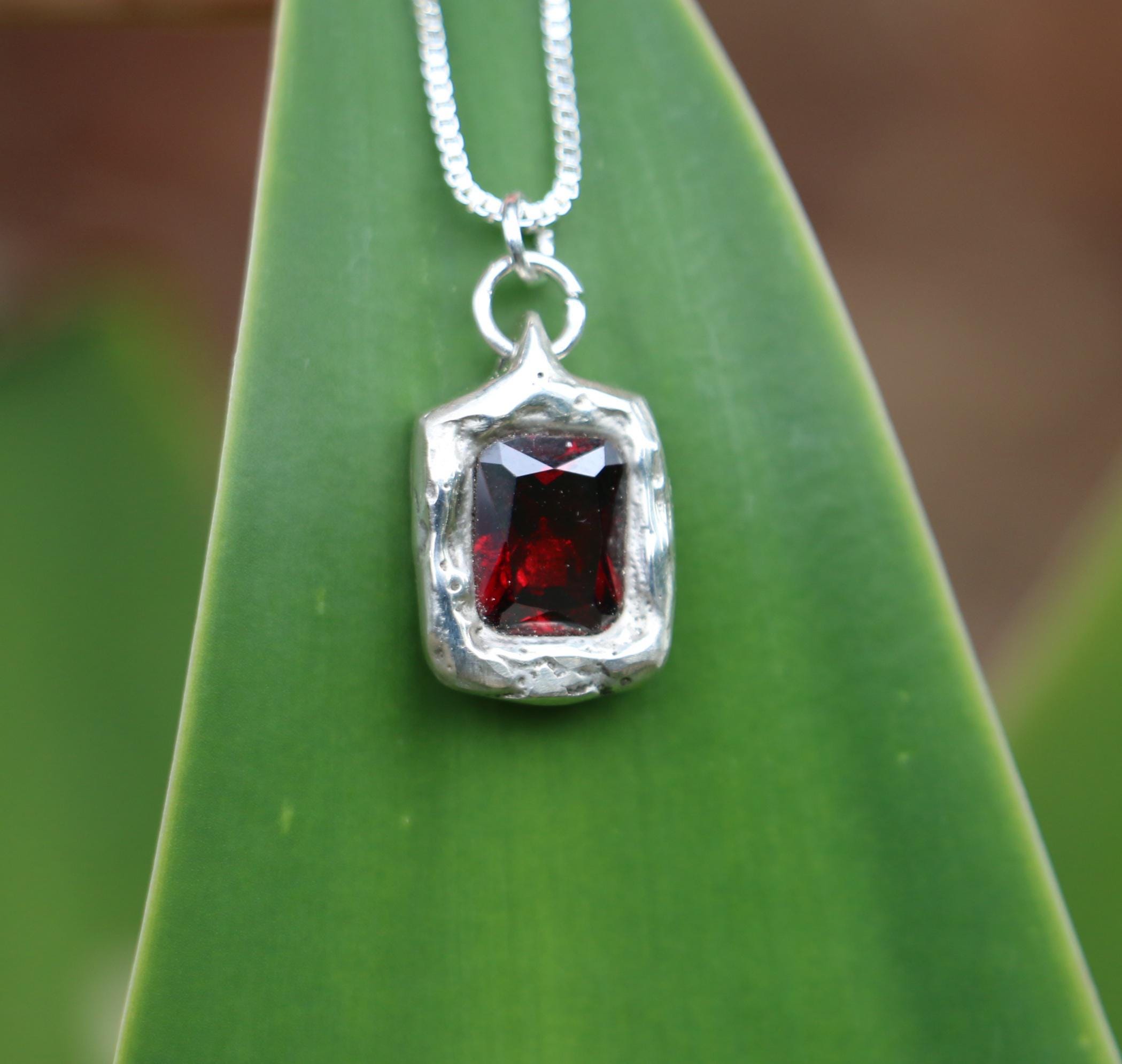 Stirling sillver sandcast garnet pendant necklace handmade