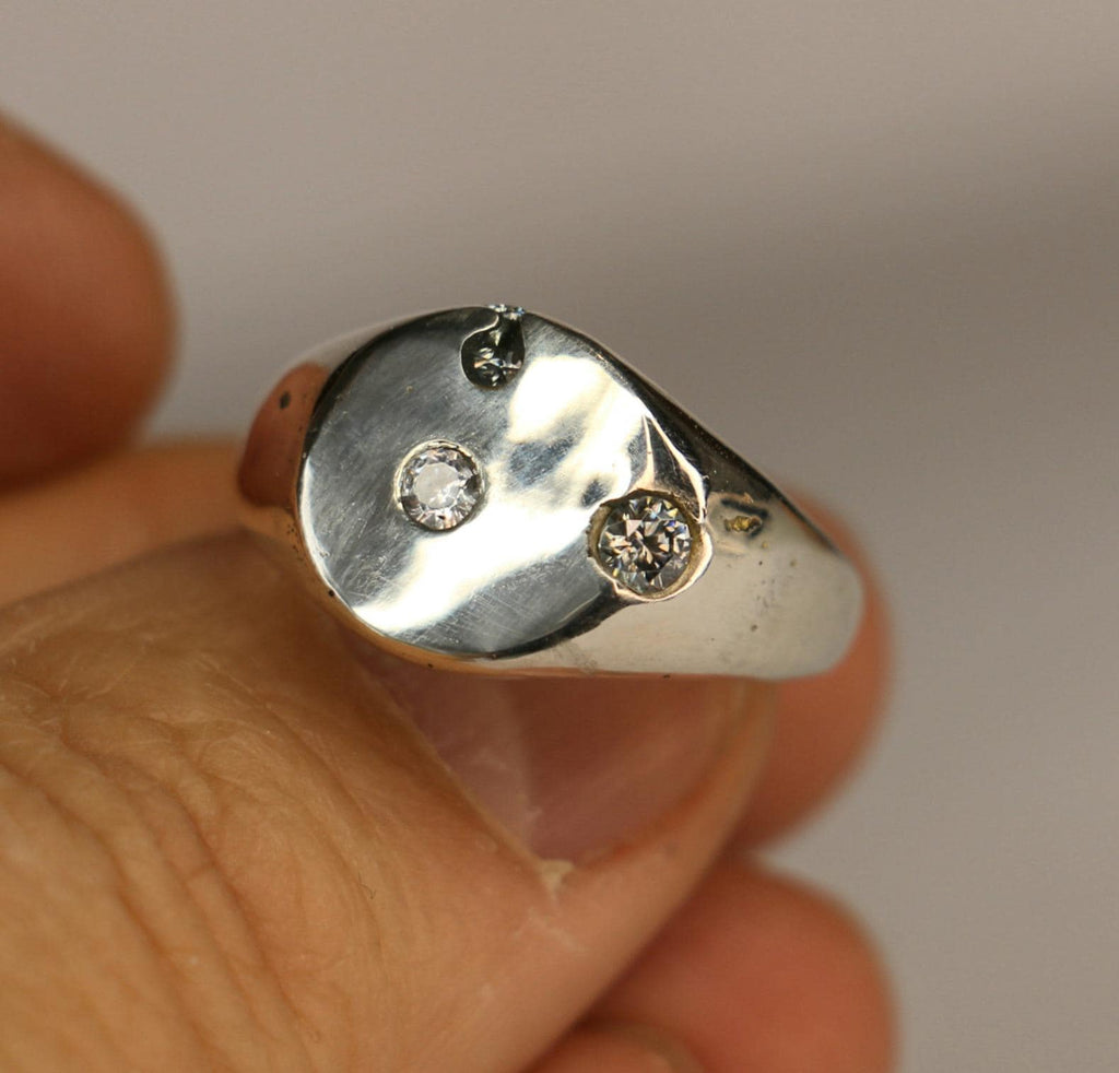 Lunaris Sterling Silver round signet with moissanite