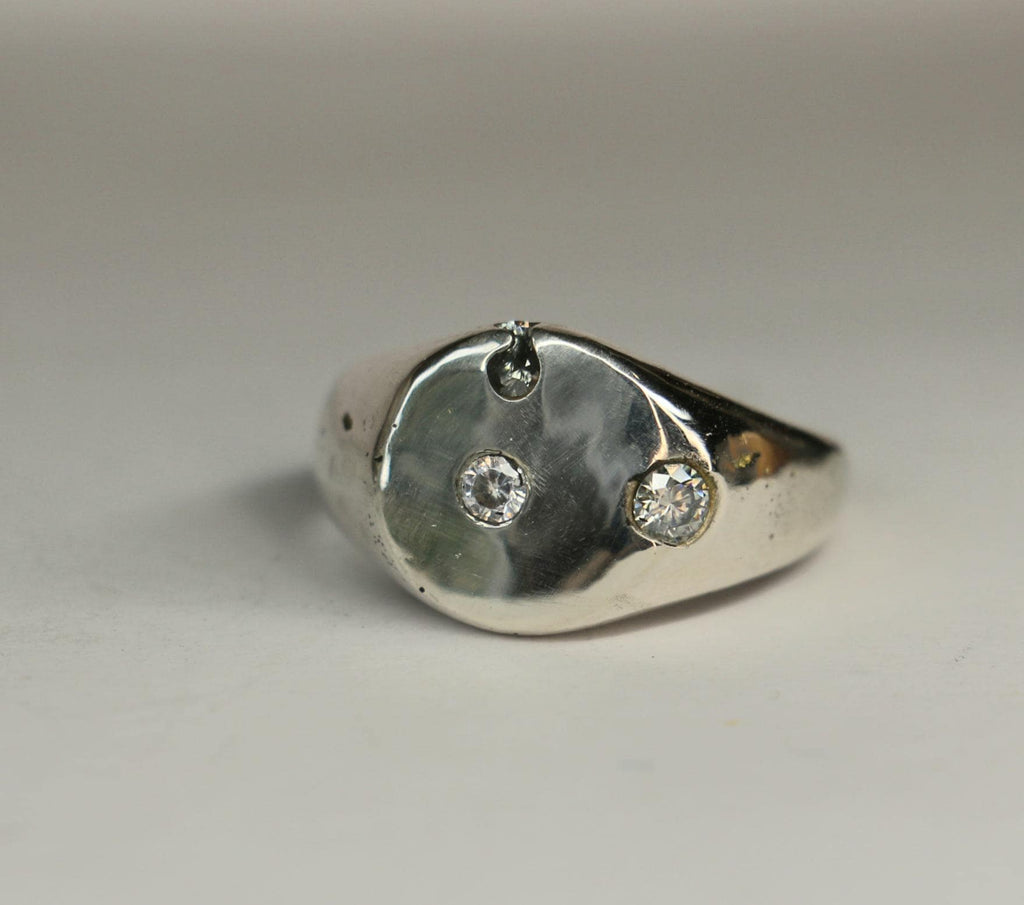 Lunaris Sterling Silver round signet with moissanite