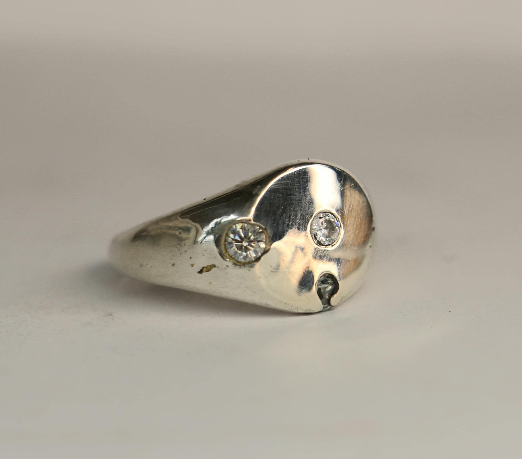 Lunaris Sterling Silver round signet with moissanite
