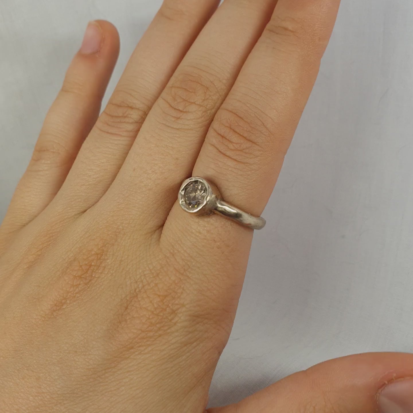 Classic bronze ring with gemstone size 7
