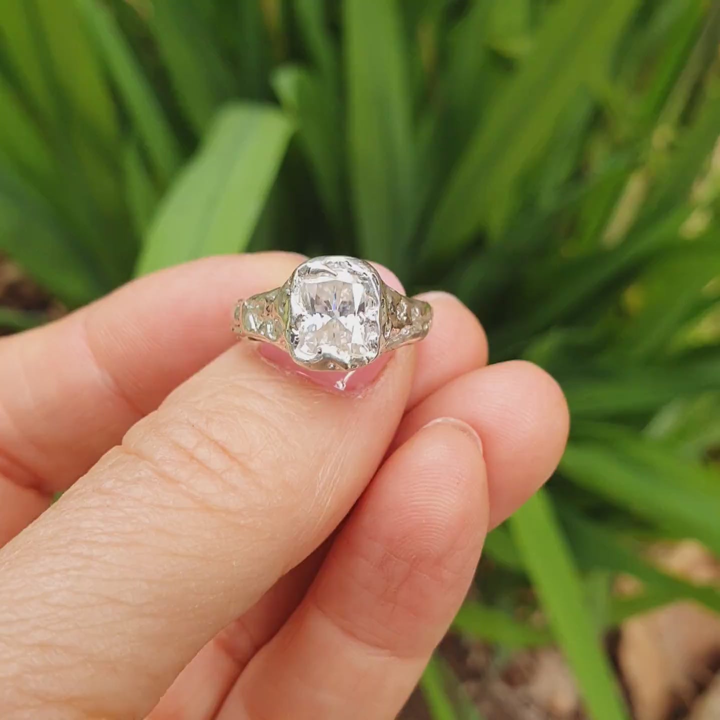 Beloved silver organic ring 2ct Moissanite size 6