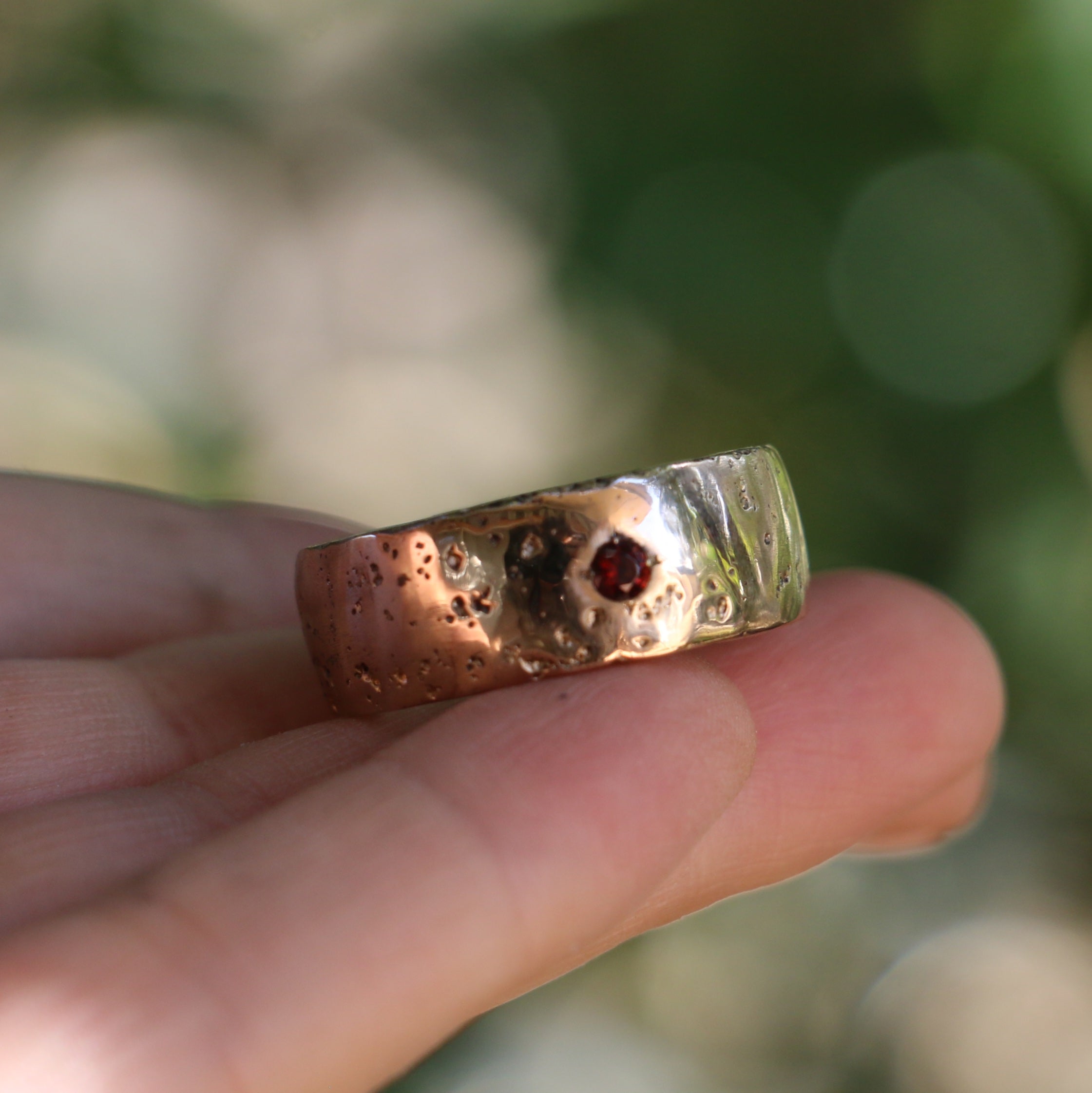 Halo ring with garnet Size 10.5 9mm band
