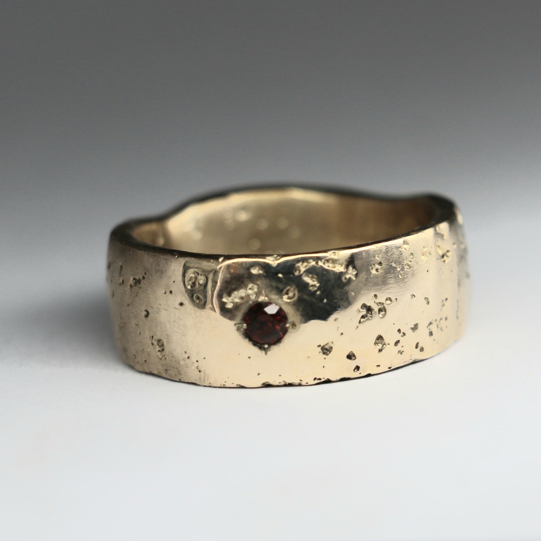 Halo ring with garnet Size 10.5 9mm band