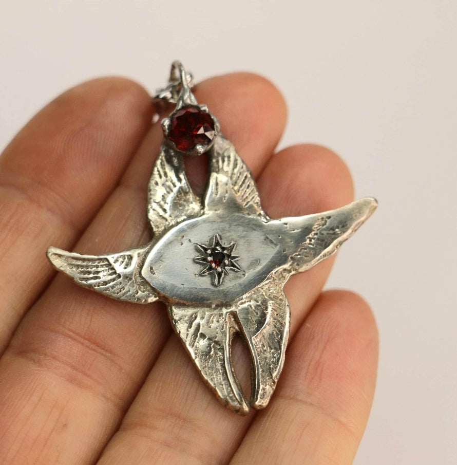 Seraphim necklace with Garnet