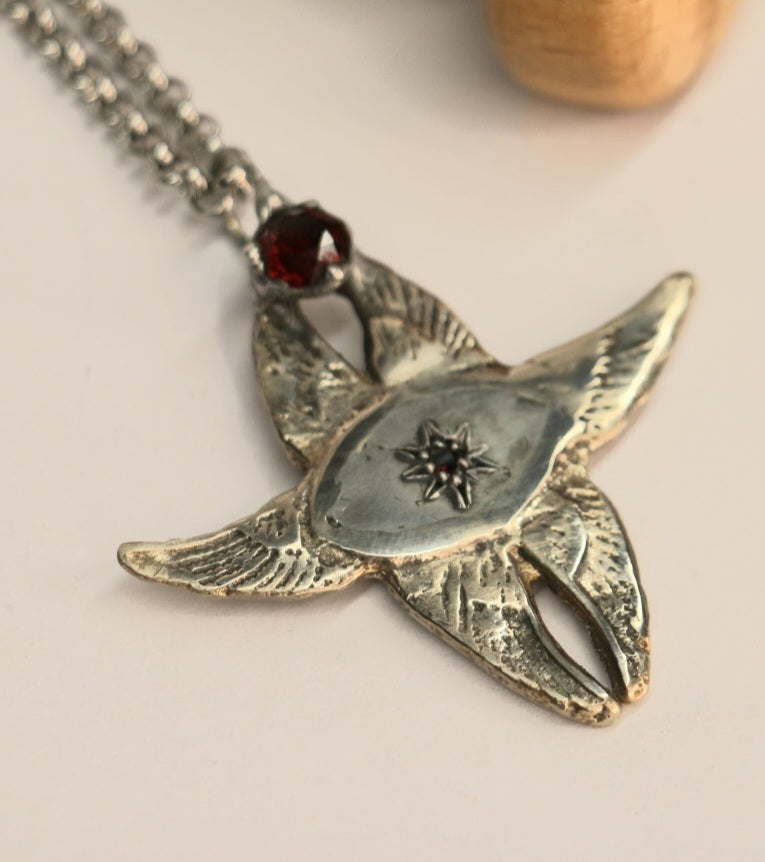 Seraphim necklace with Garnet
