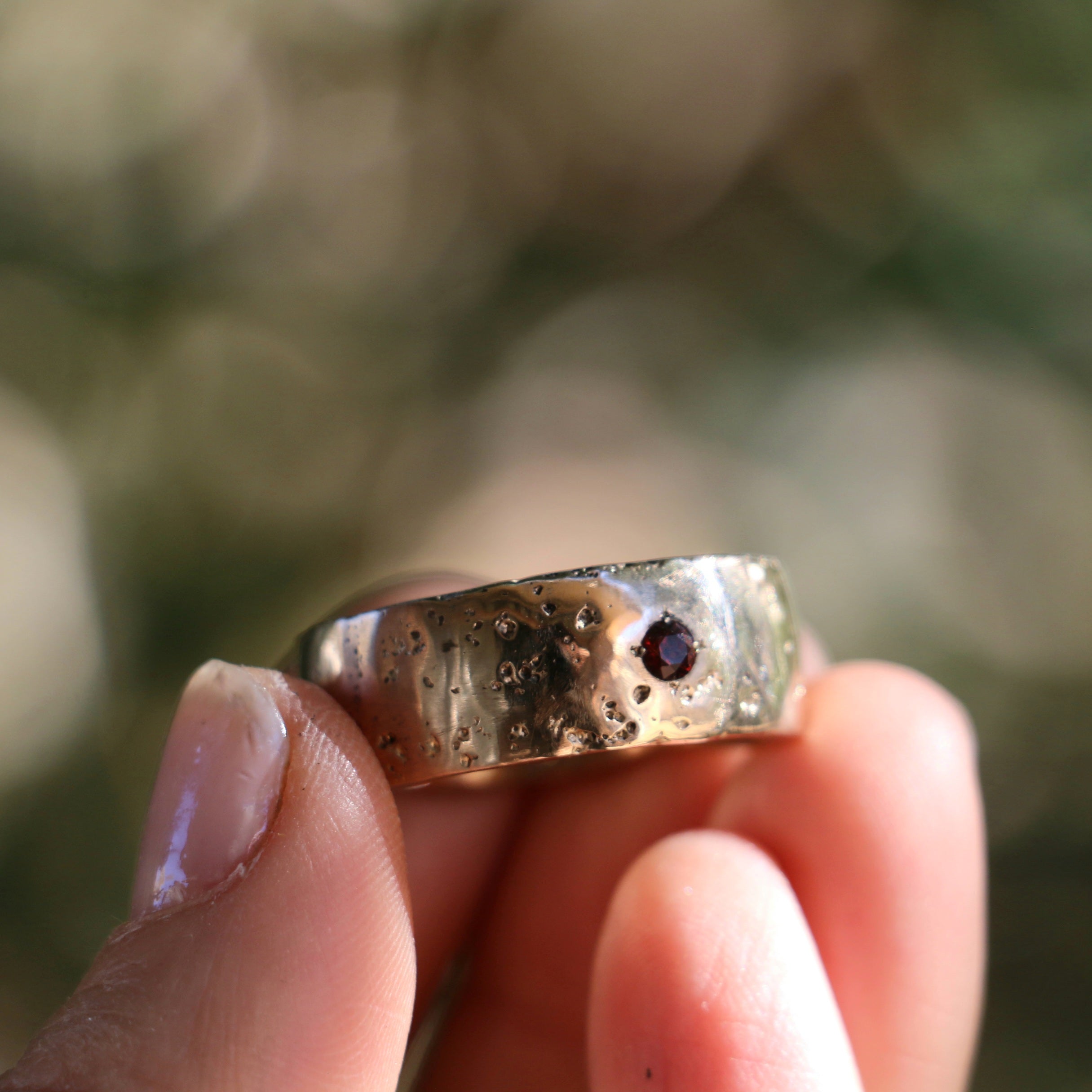 Halo ring with garnet Size 10.5 9mm band