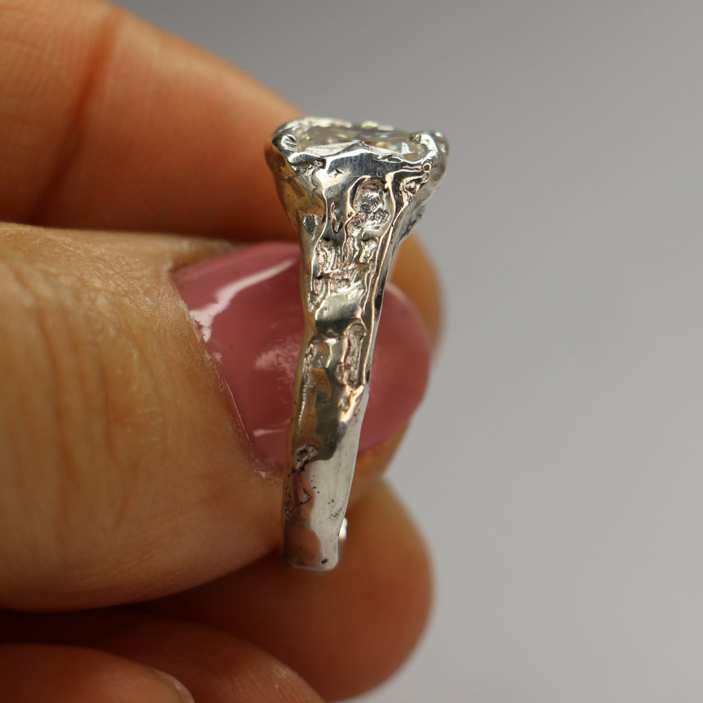 Beloved silver organic ring 2ct Moissanite size 6