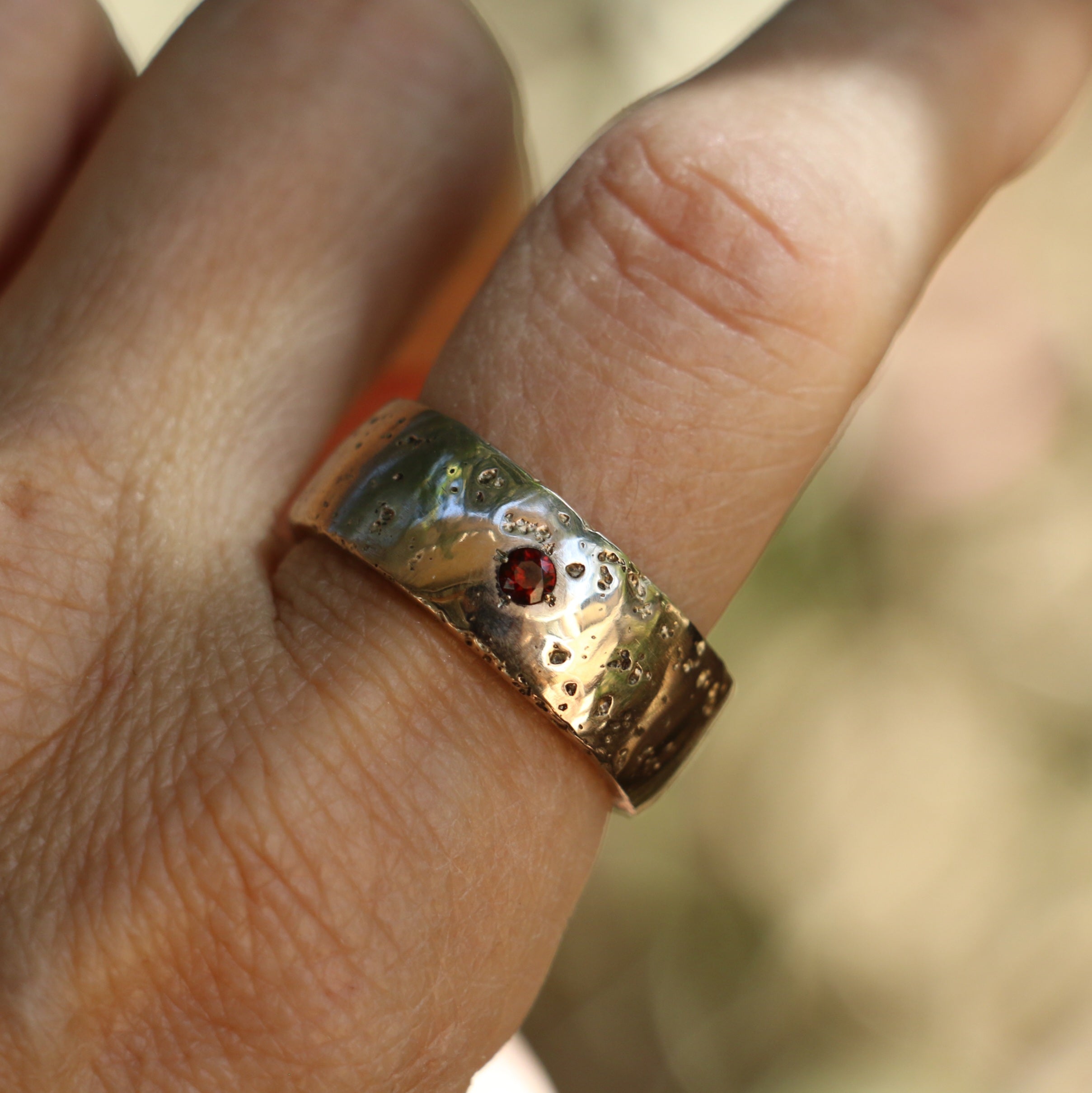 Halo ring with garnet Size 10.5 9mm band