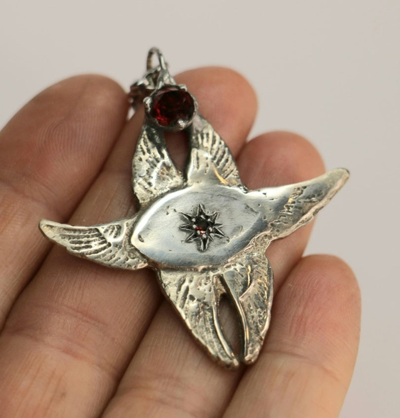 Seraphim necklace with Garnet
