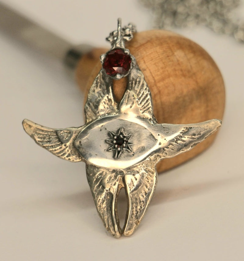 Seraphim necklace with Garnet