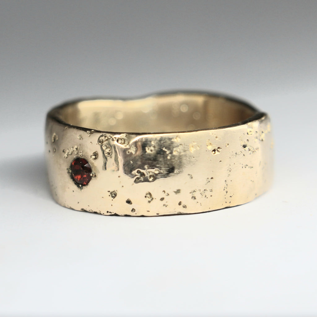 Halo ring with garnet Size 10.5 9mm band