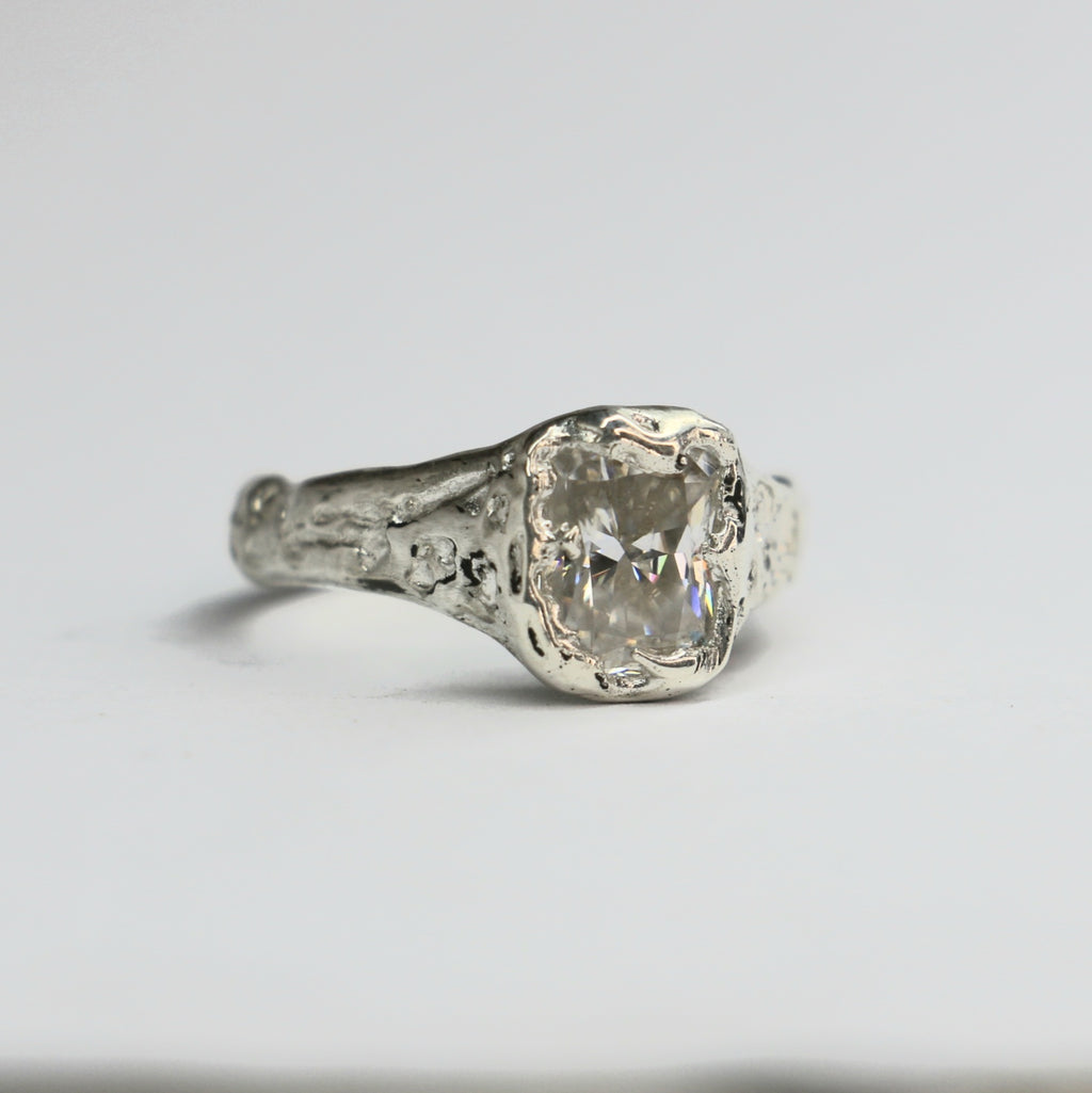 Beloved silver organic ring 2ct Moissanite size 6